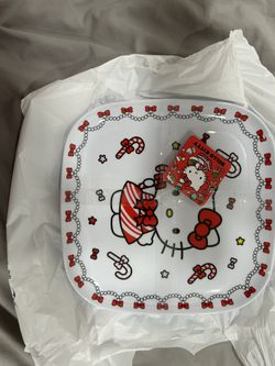 hello kitty plates