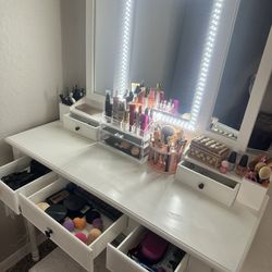 Vanity makeup Set 