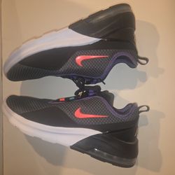 Nike Air Max Motion 2 Black Flash Crimson Men's Size 8.5 Sneakers A00266-008