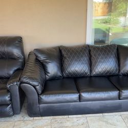 Black Leather Love Seat & Recliner 