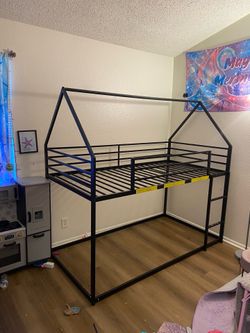 Bunk bed