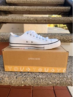 Converse shoe