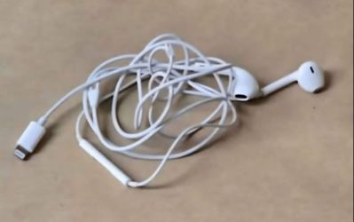 i-Phone 12 Headphones