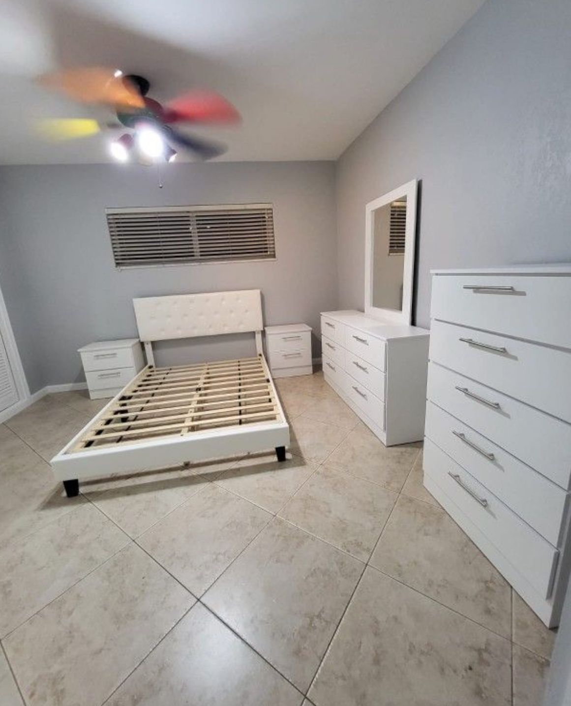 Juego de Dormitorio 6 Piezas | Moderno y Elegante Disponible en colores negro, blanco y gris