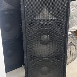 Lg Dj Speakers 🔊 I Also Have A Mixer Board/fade $250