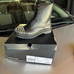 Women’s COMBAT Boots $20