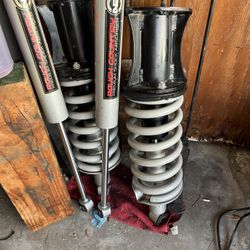 Nissan Titan, Shocks And Struts/rear shocks