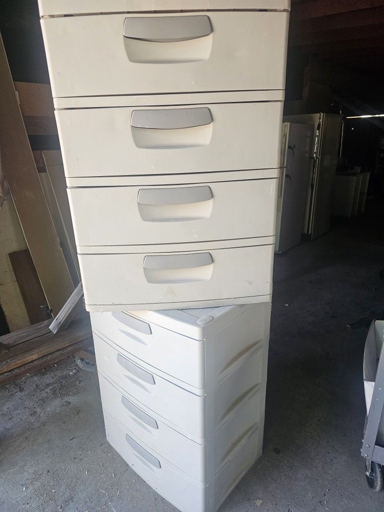4 drawer storage, plastic rubbermade.