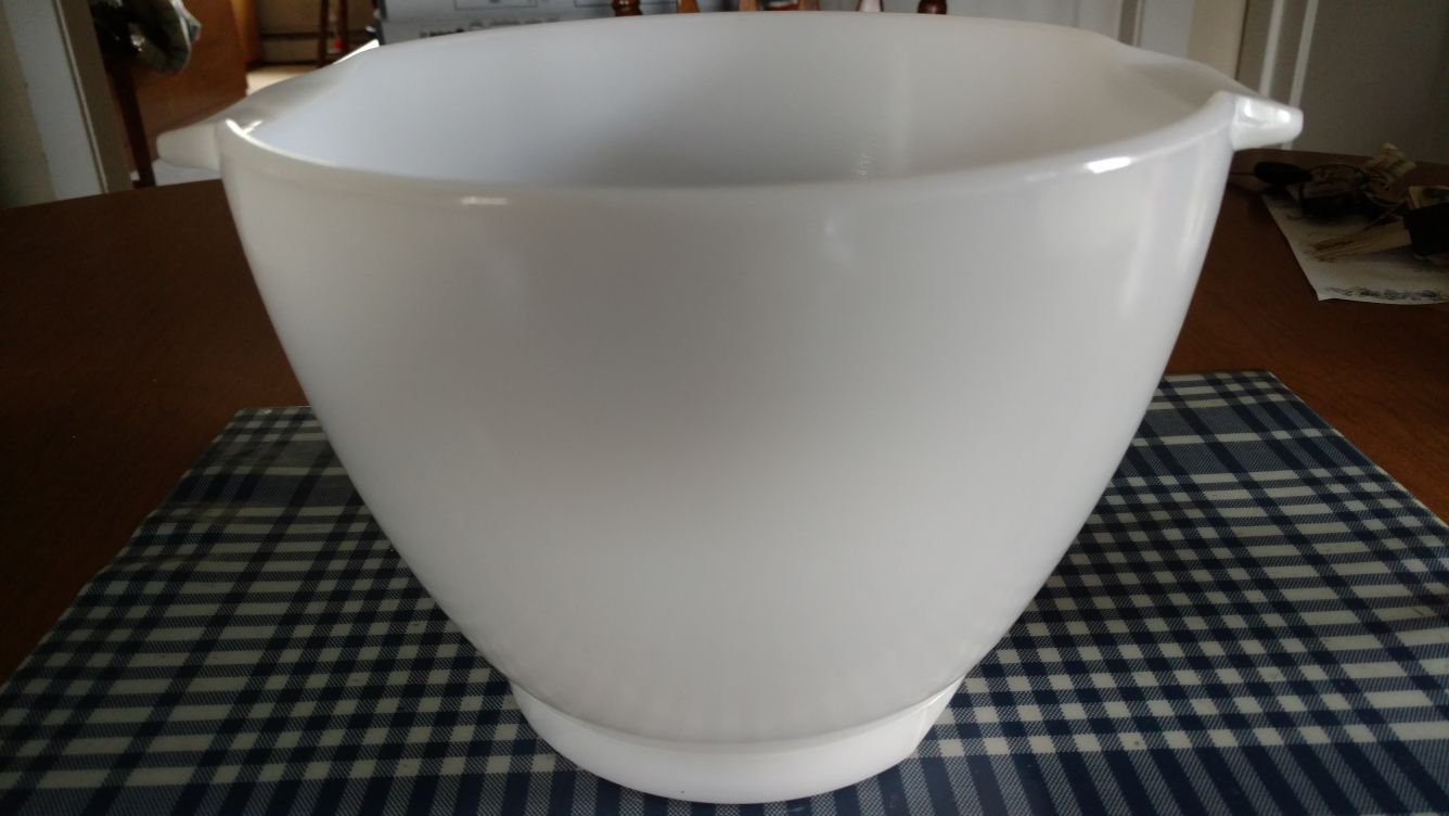 Vintage Kenwood large white milk glass bowl