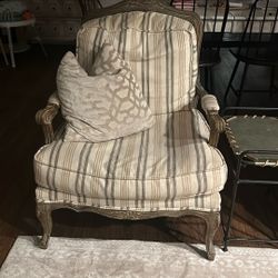 Gorgeous Set Of 2 chairs