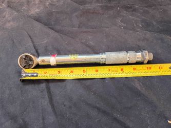 GreatNeck Drive Click Torque Wrench 3/8