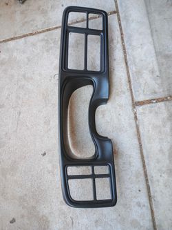 2003---2007 Chevy GMC Sierra Silverado dash instrument panel trim