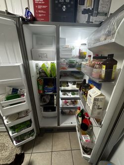 350$ Fridge Whirlpool