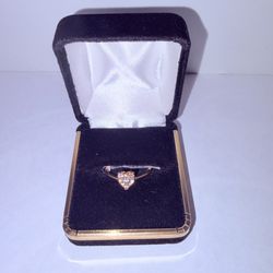 36387-1 10KT ROSE GOLD LDS DIAMOND HEART SHAPED RING