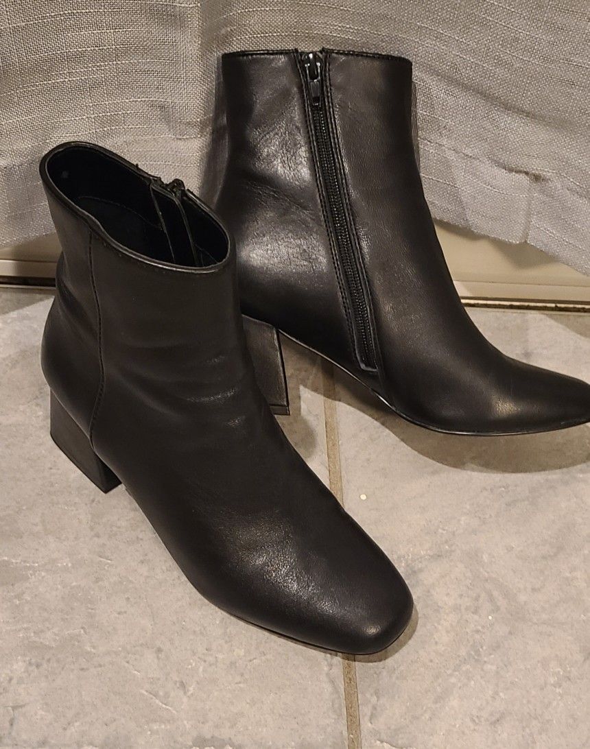 Steve Madden Booties