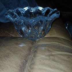 Calliope-Blossom Bowl Lead Crystal France Mikasa