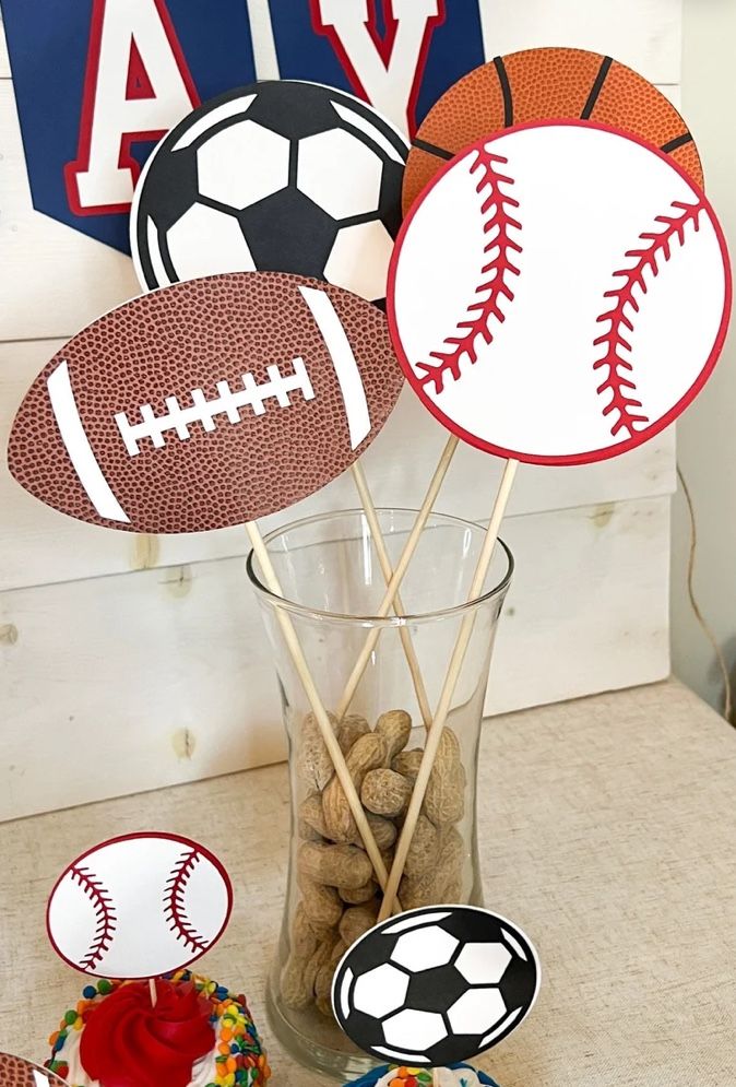 Sports Party concessions banner and centerpieces