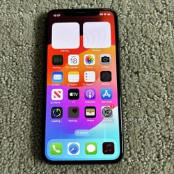 iPhone XS Factory Unlocked