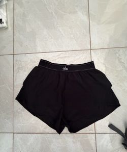 Women’s alo shorts