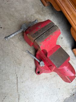 VINTAGE CRAFTSMAN TOOLS 4" SWIVEL BENCH VISE w/ PIPE JAWS, (contact info removed)