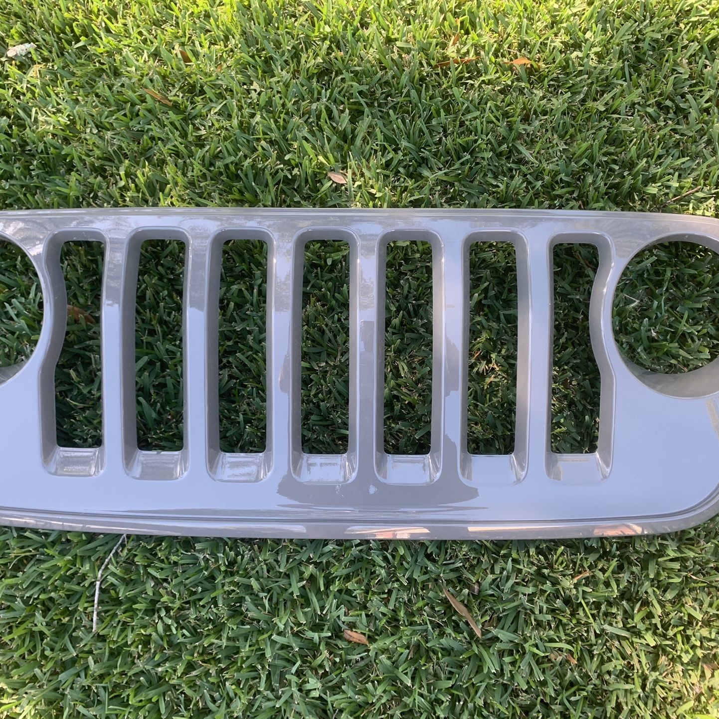 Free stingray Color Jeep Wrangler Grill 2020