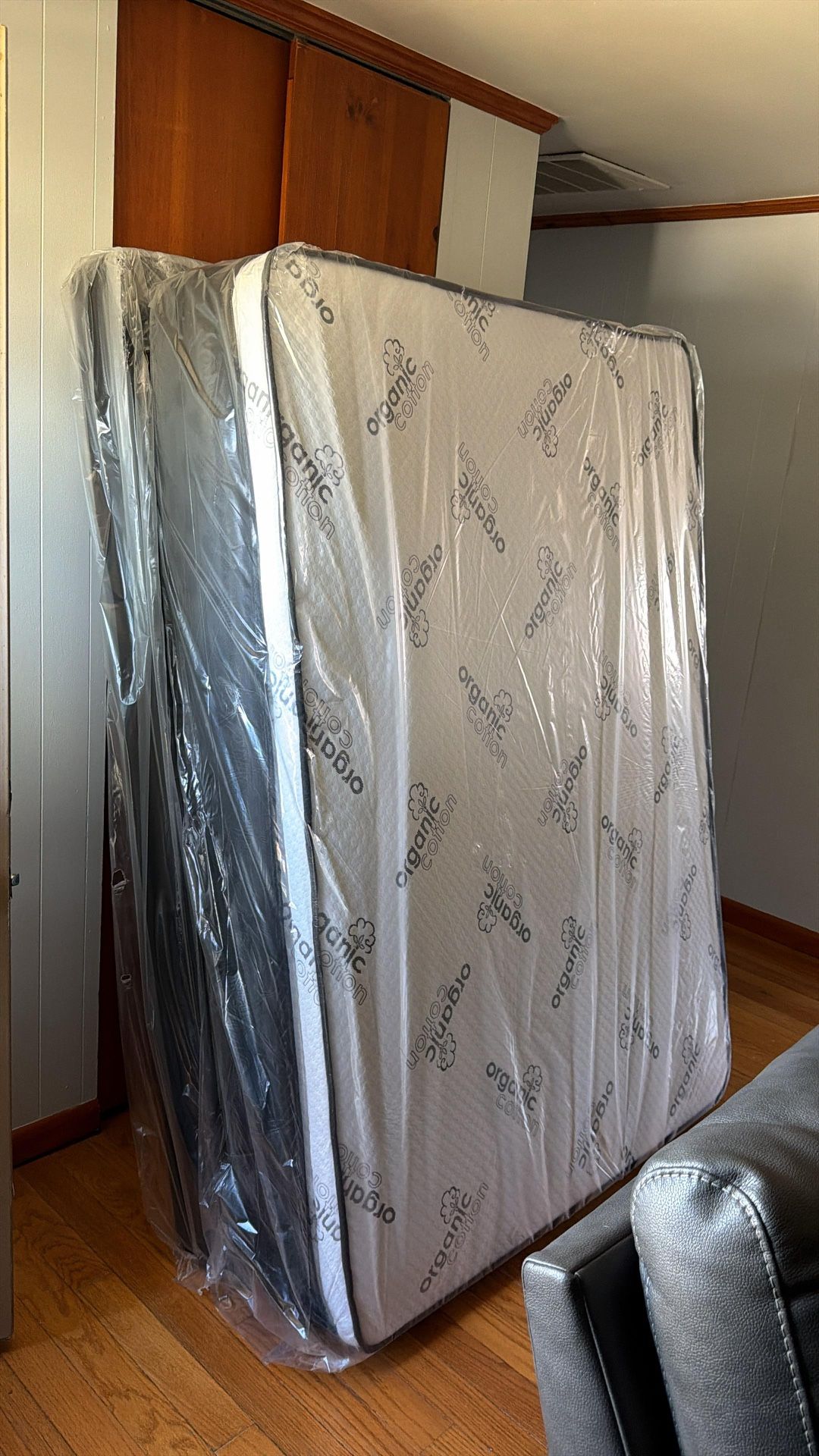 Full Pillowtop mattress And Box Spring