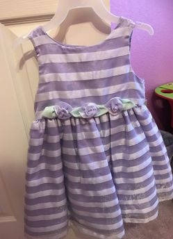 Girl's dress