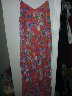 Scoop size small whole summer suit
