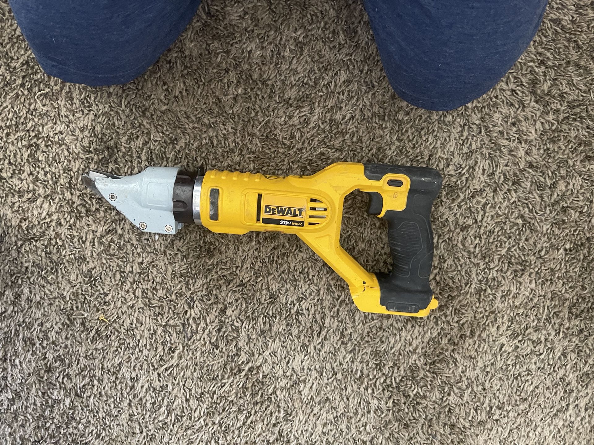 Dewalt 20v Double Cuts 14g Tool Only