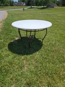 Kitchen table