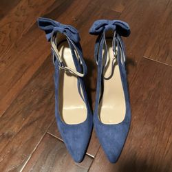Matte Blue Bow Heels