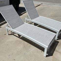 Long Recliner Pool Chairs 