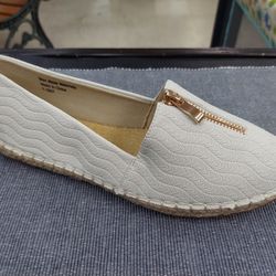 Size 10 Ladies Espadrilles In White!!! NEW 