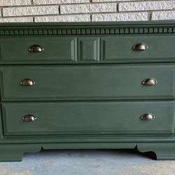 Hunter green chest of drawers