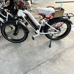 Senada HERALD All Terrain Fat Tire Electric Bike 