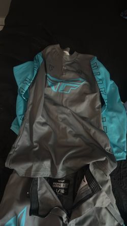 Off roading women gear