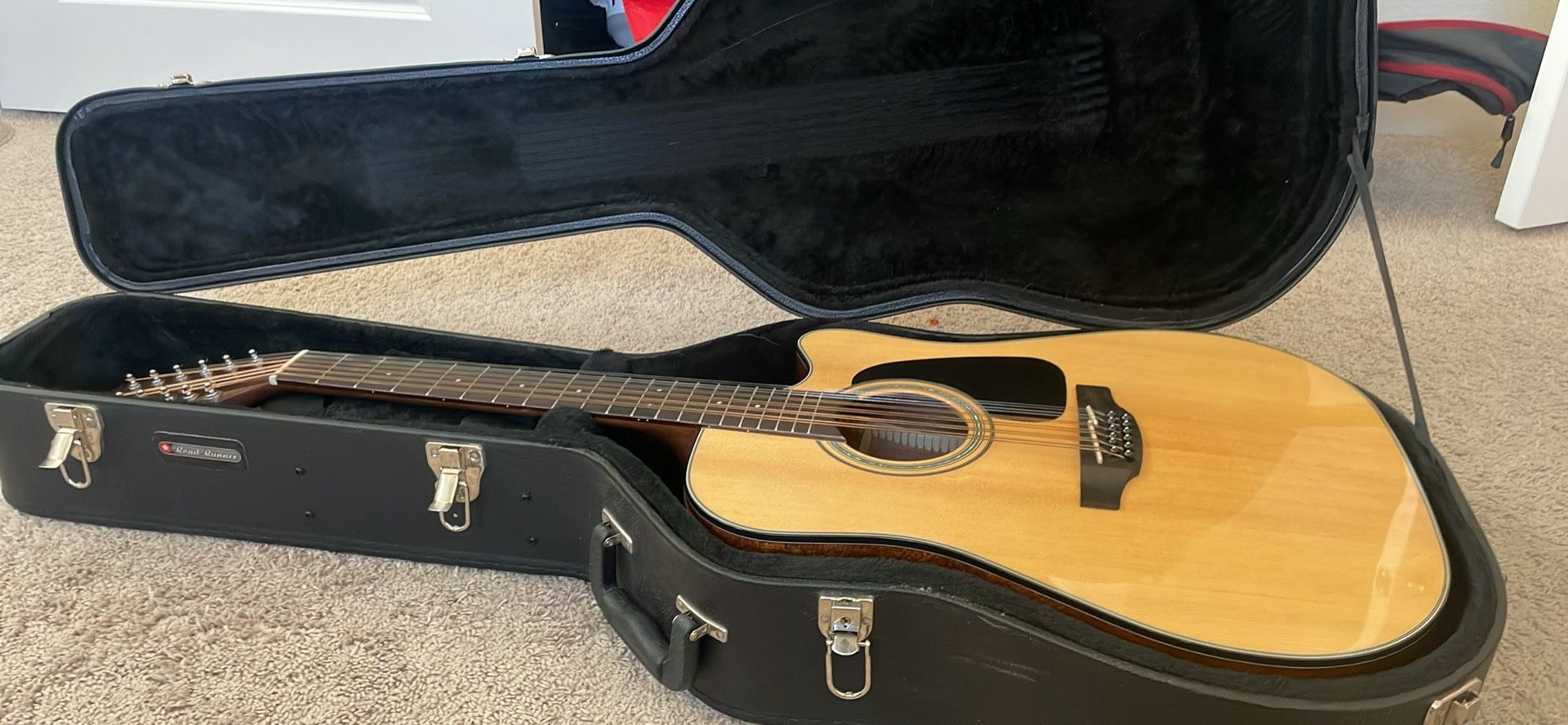 12 String Guitar