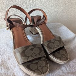 COACH WEDGE WOMAN'S SANDAL SIZE 8.5