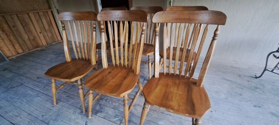 Dining table w/6 chairs (inc. extension)
