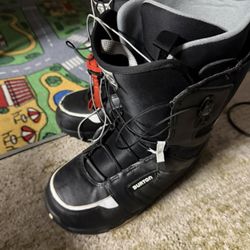 Burton men’s Moto Snowboard Boots Size 13