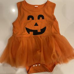 Halloween Pumpkin Outfit - BRAND NEW