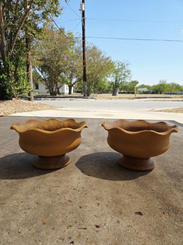 2 SMALL Size Vintage Scallop Edge Terracotta Plant Pots 🪴 