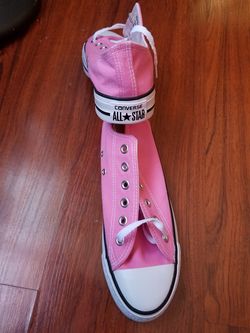 NEW CONVERSE SHOES