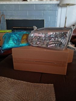 Toyota Corolla headlamp assembies