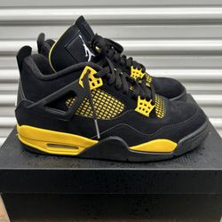 Jordan Retro 4 Thunder 