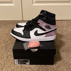Air Jordan 1 Mid 