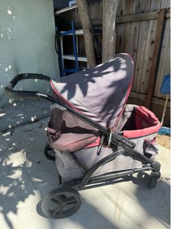 USED Baby Trend Tour 2 in 1 Wagon