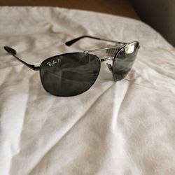 $200 BRAND NEW RAYBAN RB3654 SUNGLASSES POLARIZED LENSE PRICED TO SELL