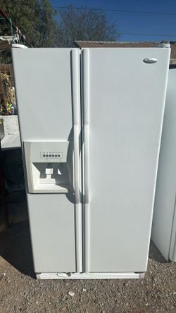 WHIRLPOOL REFRIGERATOR 