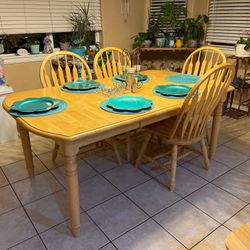 Kitchen Table, Chairs And Hutch